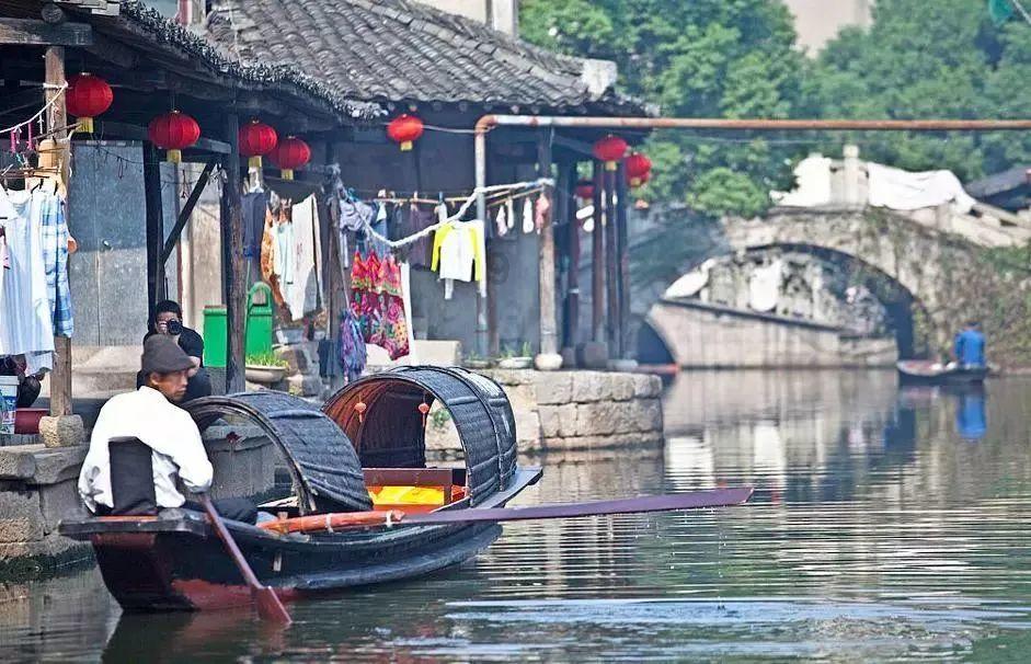 刚生的孩子在手机上可以招医疗保险吗？游戏画面